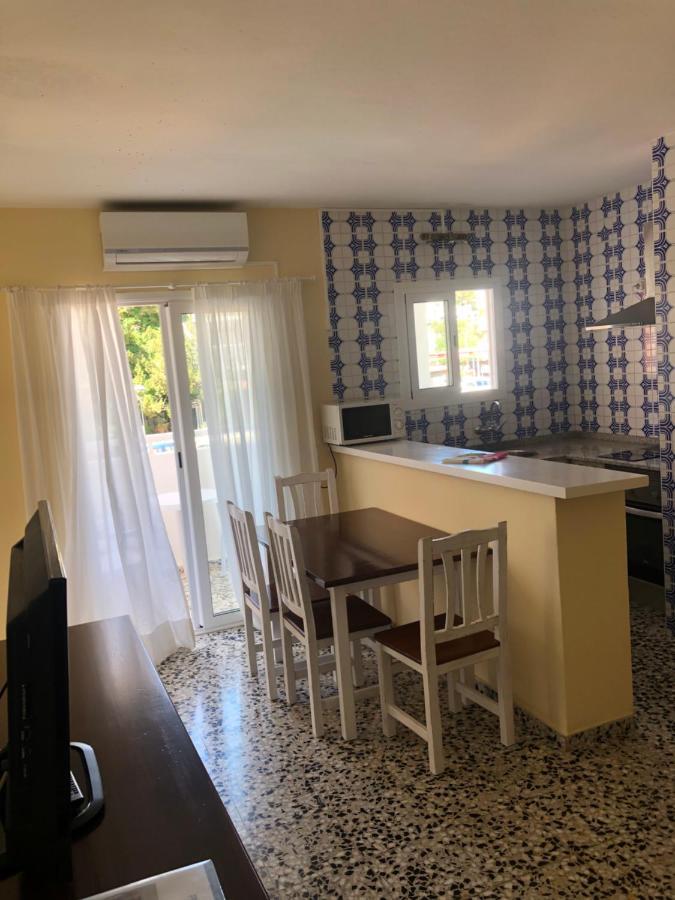 Apartamentos Cala Llonga Cala Llonga  Exteriér fotografie