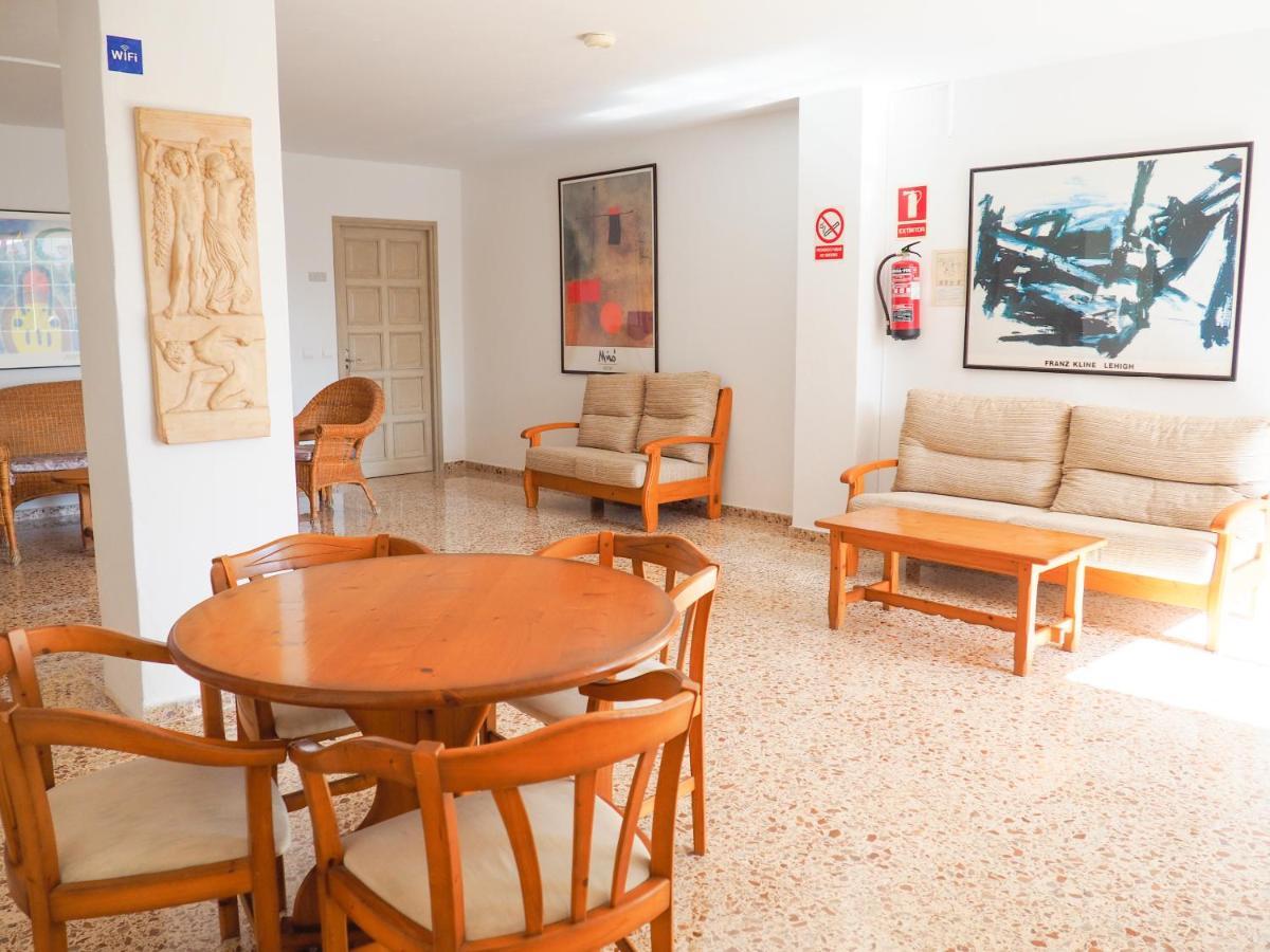 Apartamentos Cala Llonga Cala Llonga  Exteriér fotografie