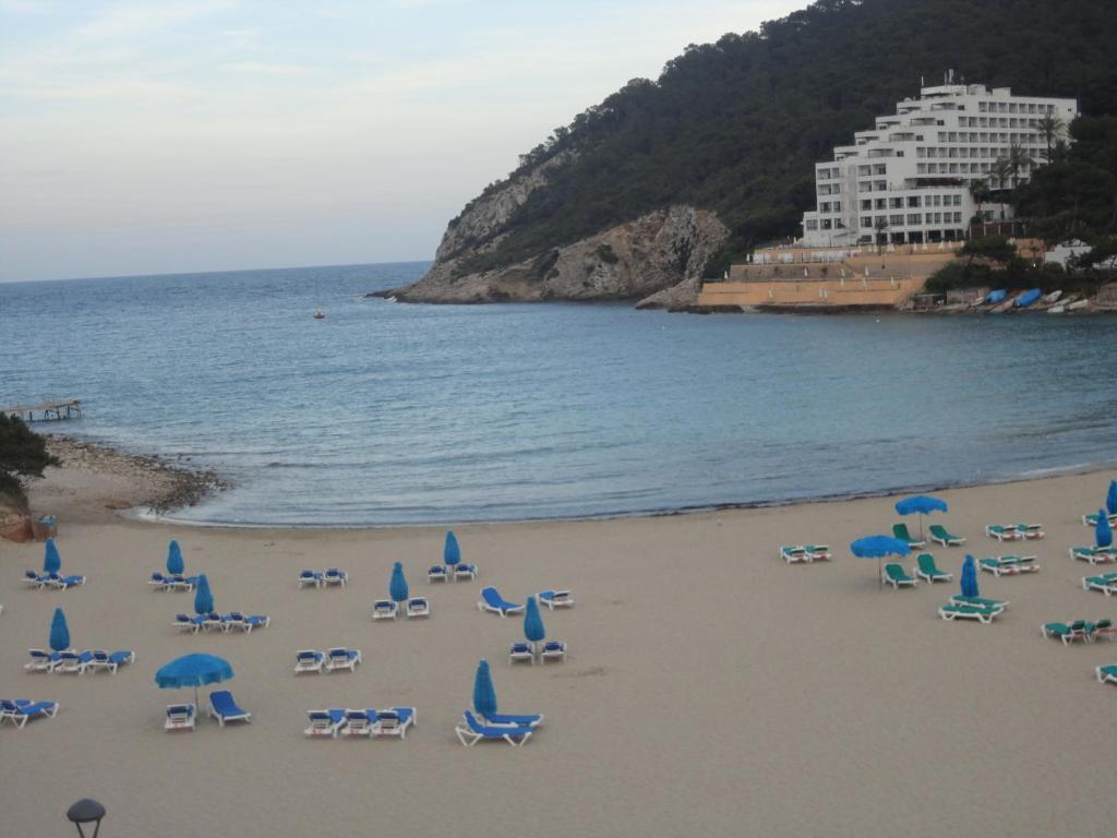 Apartamentos Cala Llonga Cala Llonga  Exteriér fotografie