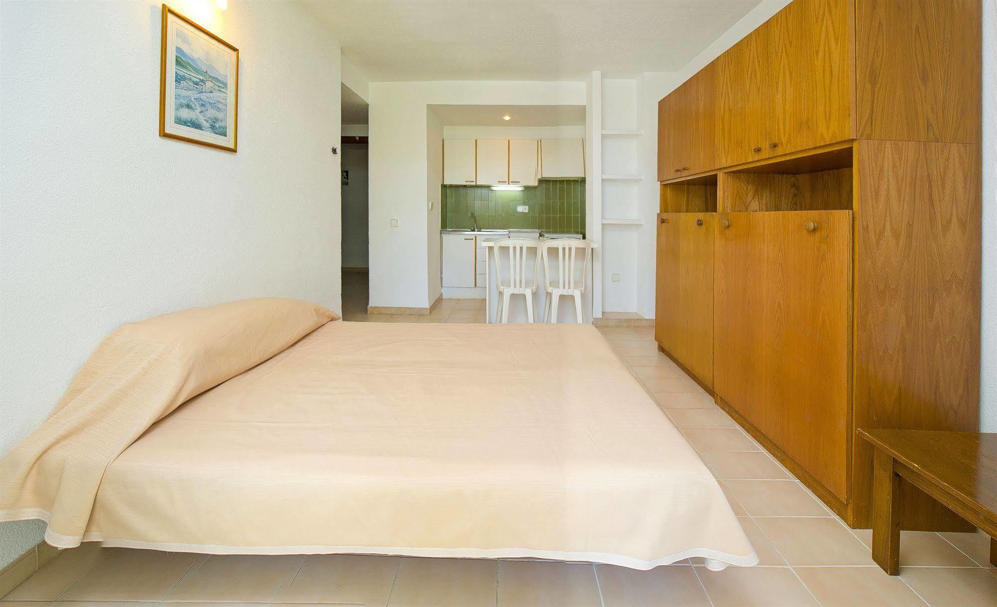 Apartamentos Cala Llonga Cala Llonga  Exteriér fotografie
