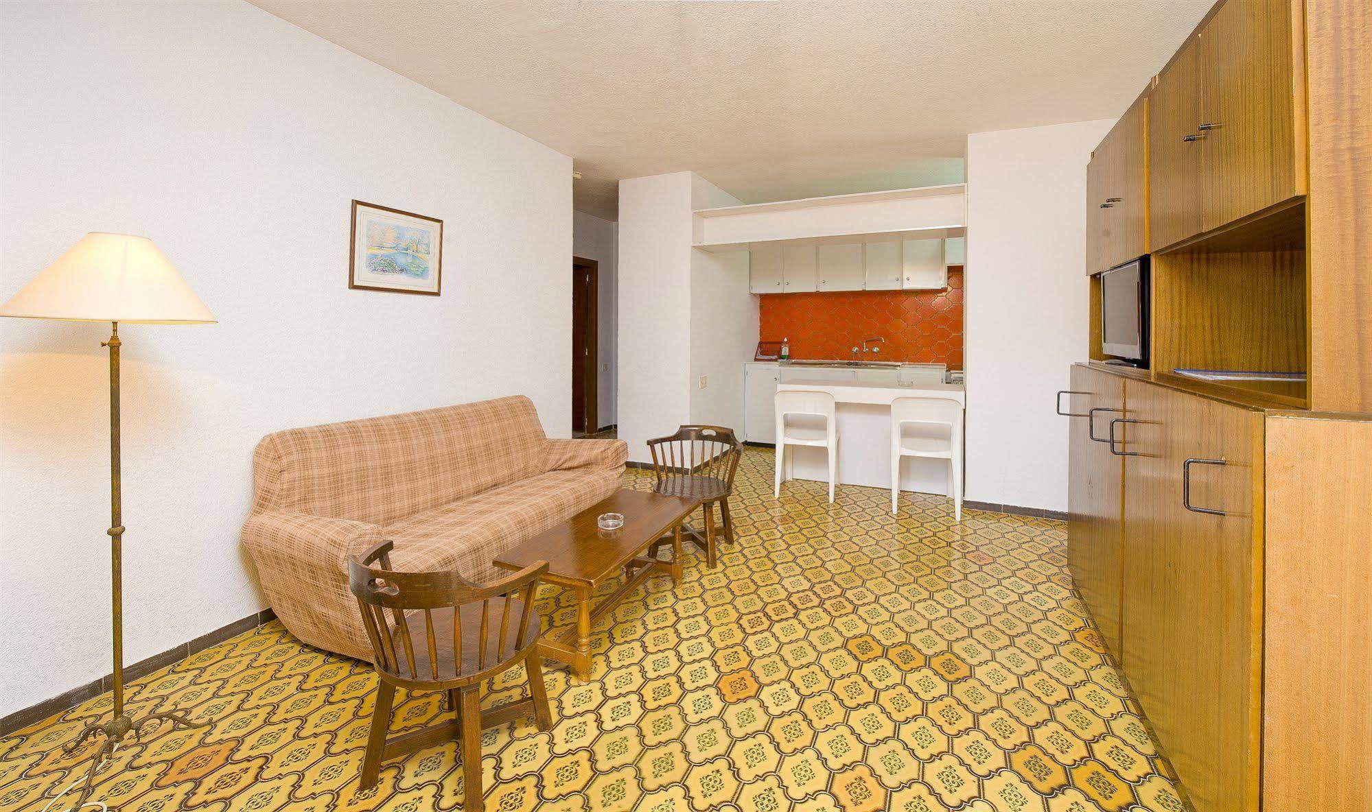Apartamentos Cala Llonga Cala Llonga  Exteriér fotografie