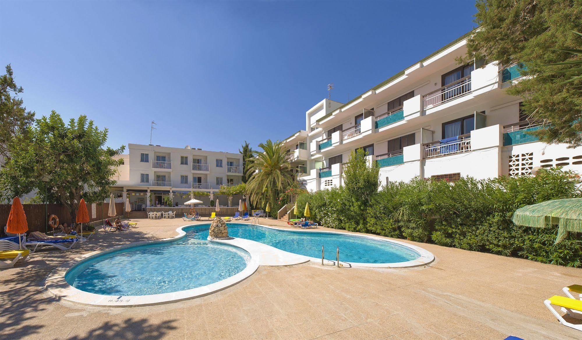 Apartamentos Cala Llonga Cala Llonga  Exteriér fotografie